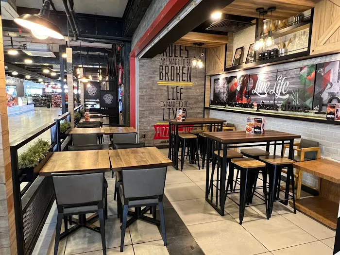 Pizza Hut Restaurant G-Orange Mall Picture 1