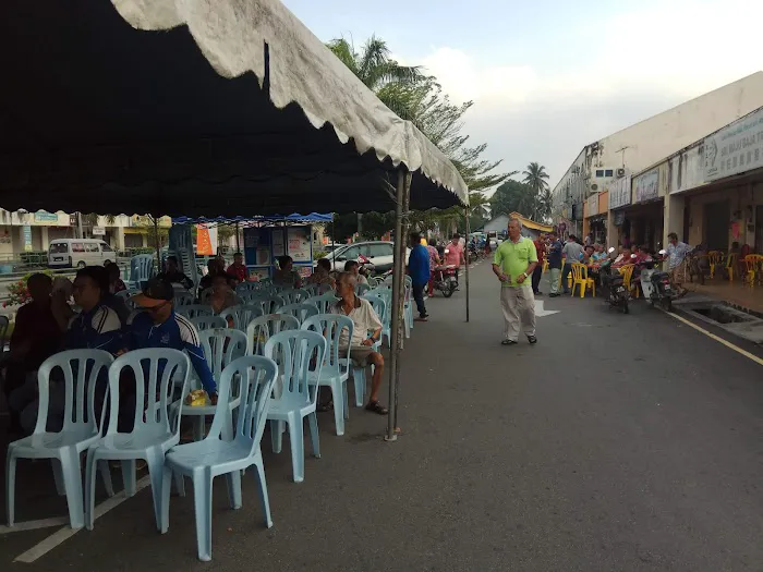 Pusat Perniagaan Air Kuning Picture 2