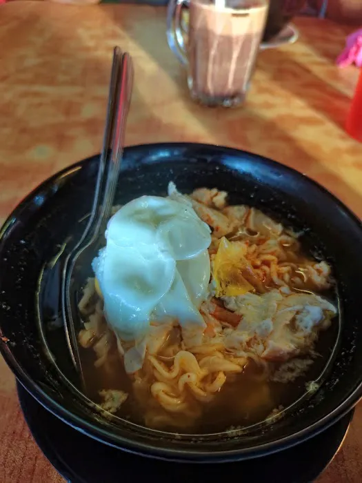 Pha Tomyam Station Picture 8