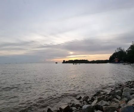 Pantai Kelanang Camp Site