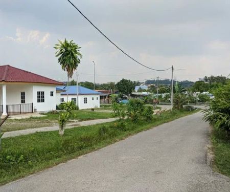 Sungai Merab Luar Village Mosque