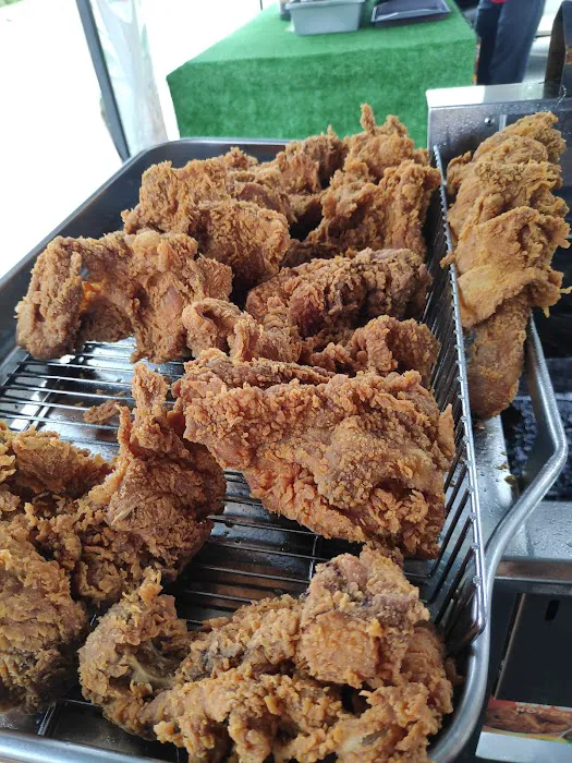 Muiz Hot Chicken Kuala Selangor Picture 3