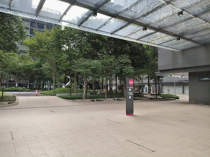 Icon City Rooftop Garden Picture 4
