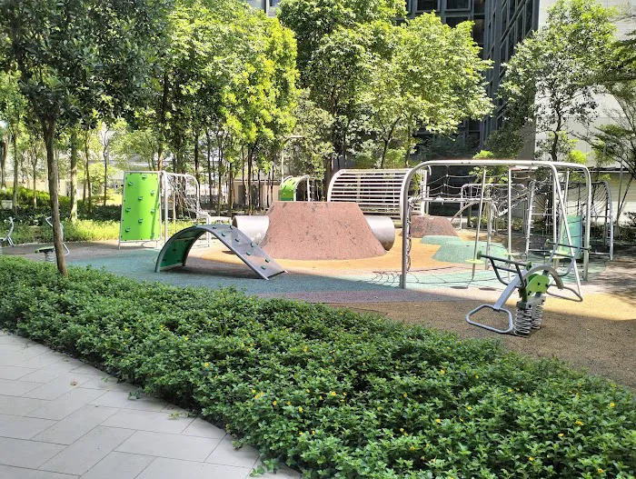 Icon City Rooftop Garden Picture 2