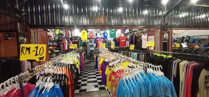 Rb Red Outlet Picture 3