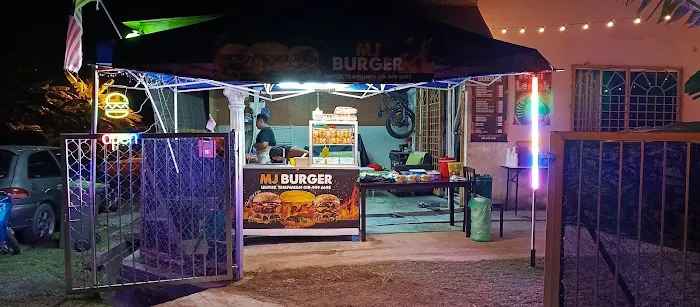 Mj BURGER 🍔 Picture 4