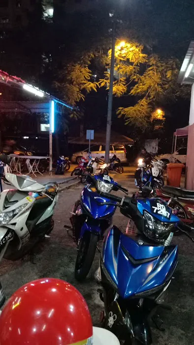 Ayam Penyet Bakso Lily D Corner Picture 8
