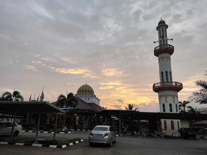 Al-Firdaus Mosque Picture 5