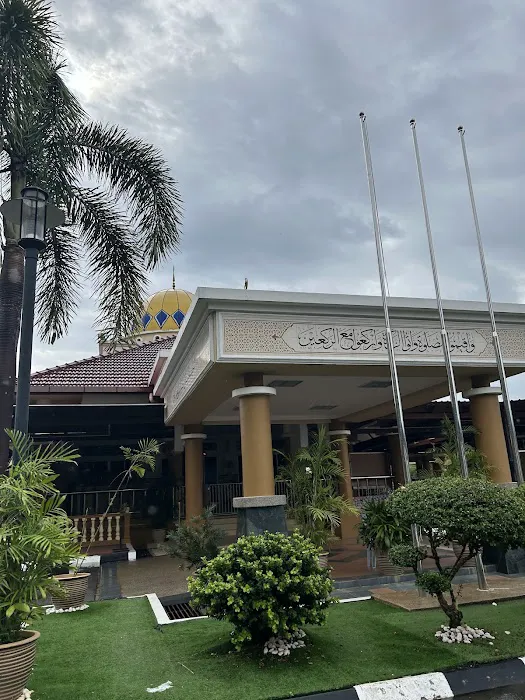 Al-Firdaus Mosque Picture 10