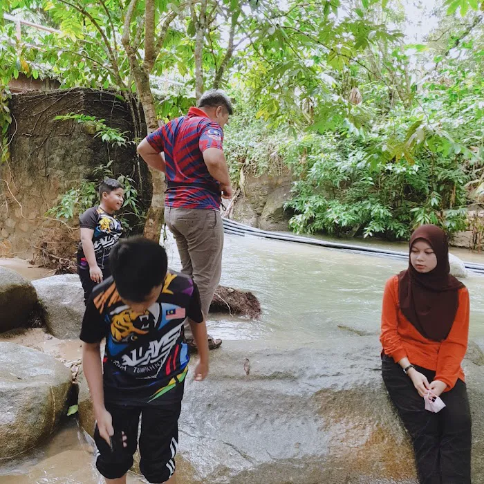 Gunung Berembun Trailhead Picture 6