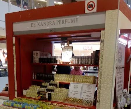 De'Xandra Perfume Kiosk