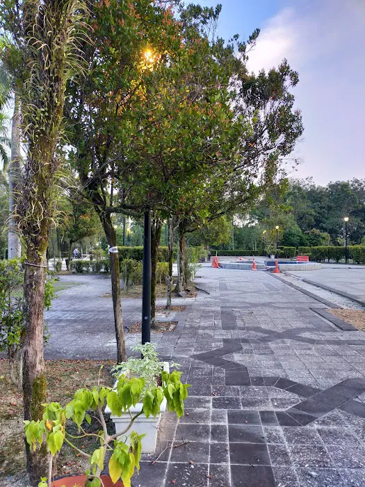 Alam Damai Park Highest Point Picture 10