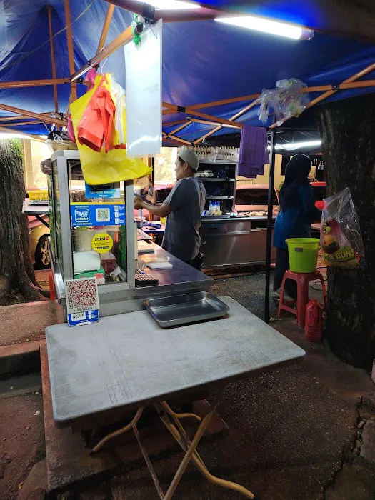 Fadzil burger Picture 3