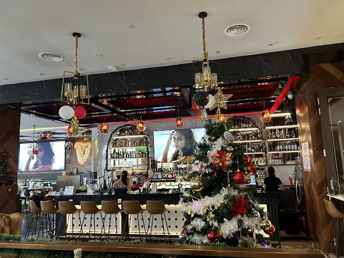 Healy Mac's Irish Bar & Restaurant - Pavilion Bukit Jalil Picture 4