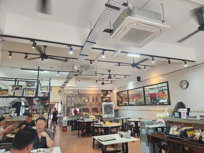 Ho Family Kitchen + Bunny Wok & Grill • 嘆 Kopi 茶铺 Picture 7