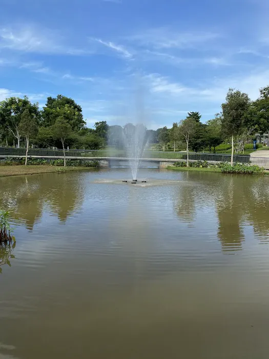 Tropicana Heights Central Park Picture 2