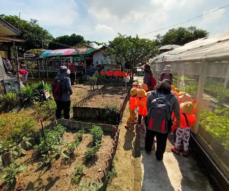 Pertubuhan Kebun Ceria Indah爱心菜園