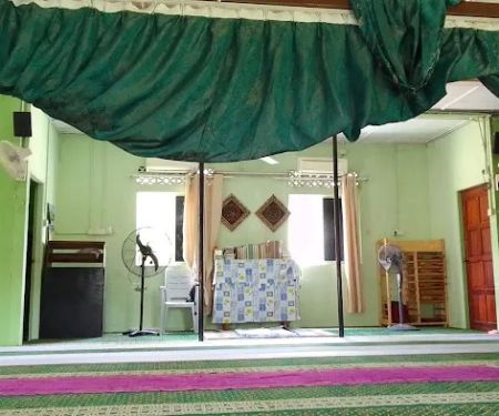 Surau Kampung Bukit Ubi