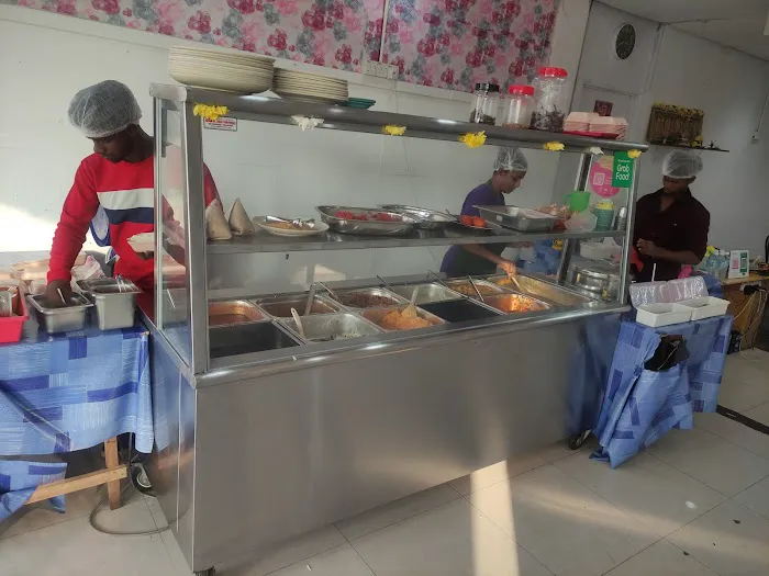 KavitaS Restaurant & Catering Picture 3