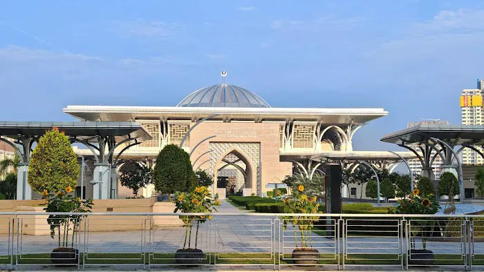 Tuanku Mizan Zainal Abidin Masjid Picture 1