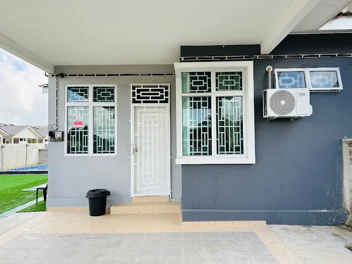 CIKMIE HOMESTAY PRIVATE POOL Picture 6