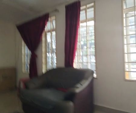 111, Taman Seri Semantan Inn