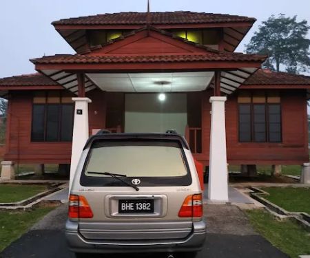 Chalet Majlis Daerah Maran