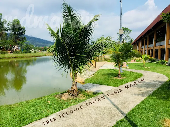 Chalet Majlis Daerah Maran Picture 6