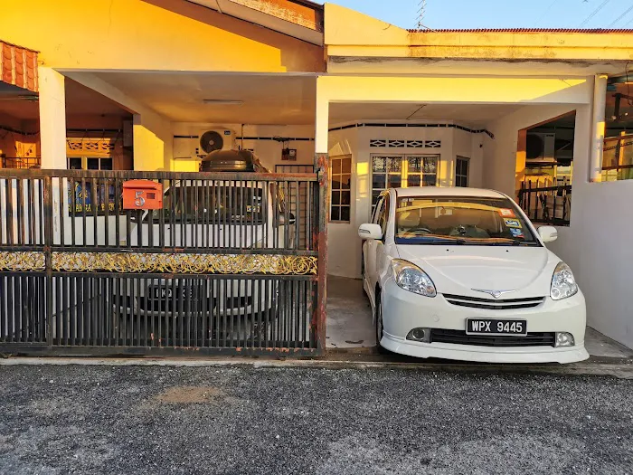 LP HOMESTAY GOMBAK PADANG BALANG Picture 9