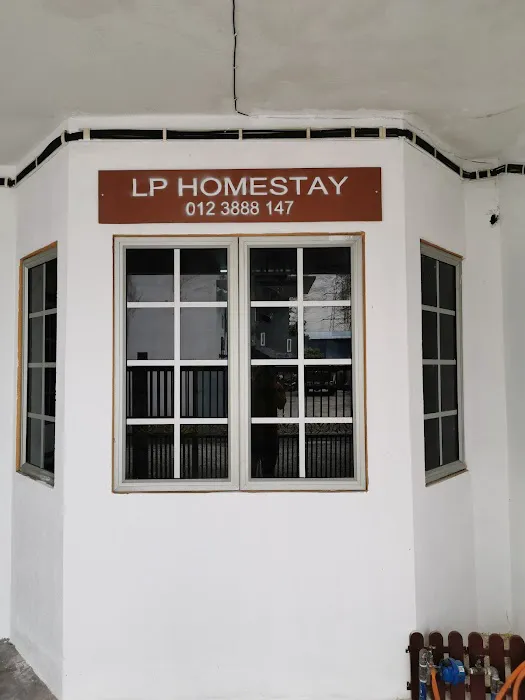 LP HOMESTAY GOMBAK PADANG BALANG Picture 6