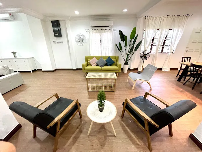 Rumah 32 - Private Staycation Picture 2