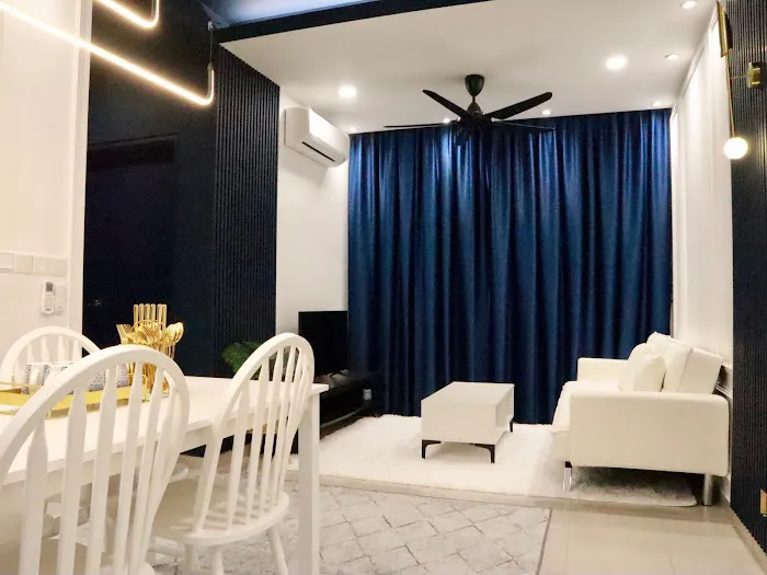 BLUE LAGOON SUITES @ HOMESTAY Picture 4
