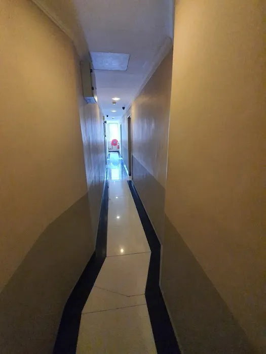 OYO 89970 Dg Hotel Picture 2