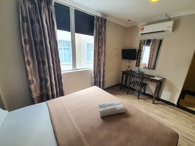 OYO 89970 Dg Hotel Picture 5
