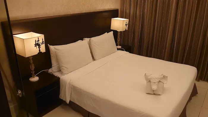 Damas Suites & Residences Picture 3