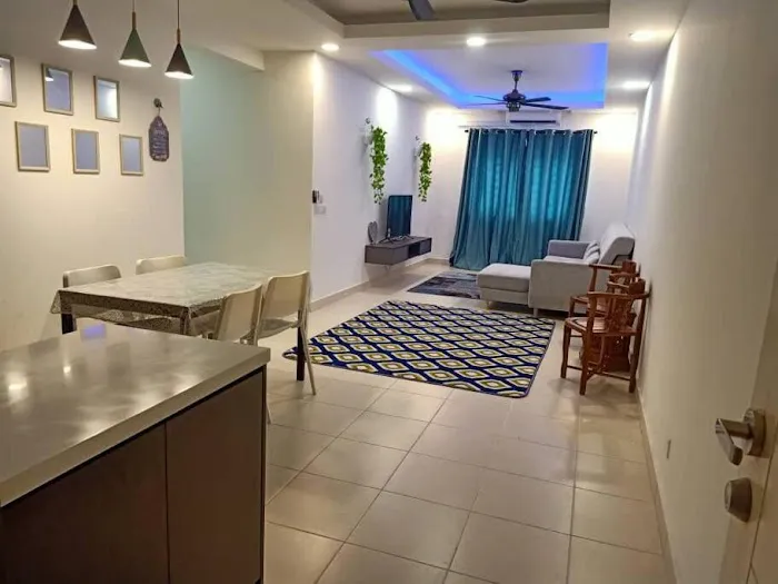 Debayu Homestay with Free Parking at Setia Alam Picture 4