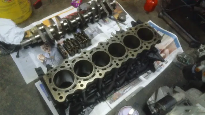service and restore car supply new and used parts Picture 3