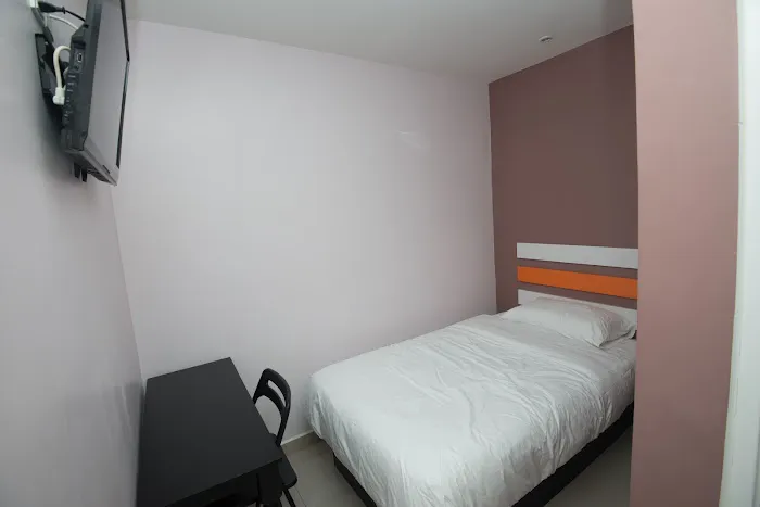 Super OYO 992 Orange Hotel Kuala Pilah Picture 6