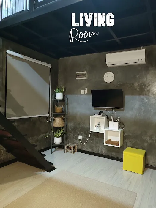 Aininaz Tiny House Picture 6