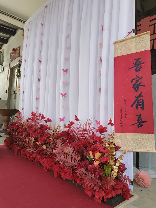 LIM RESIDENCE CO Picture 10