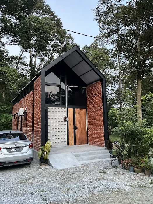 Royal Brick Cottage, Kg Petaseh Picture 6
