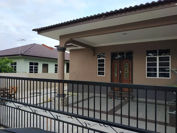 CINTA ILAHI HOMESTAY Picture 4