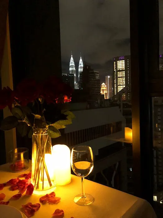 Romance Studio @ Expressionz Suites by Wake Up In Homestay Picture 8