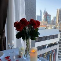 Romance Studio @ Expressionz Suites by Wake Up In Homestay ico
