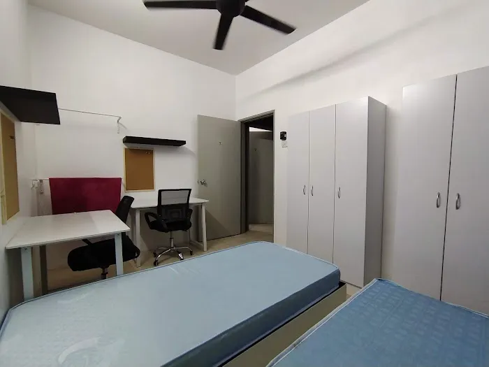Cik Illaq Hostel Picture 10