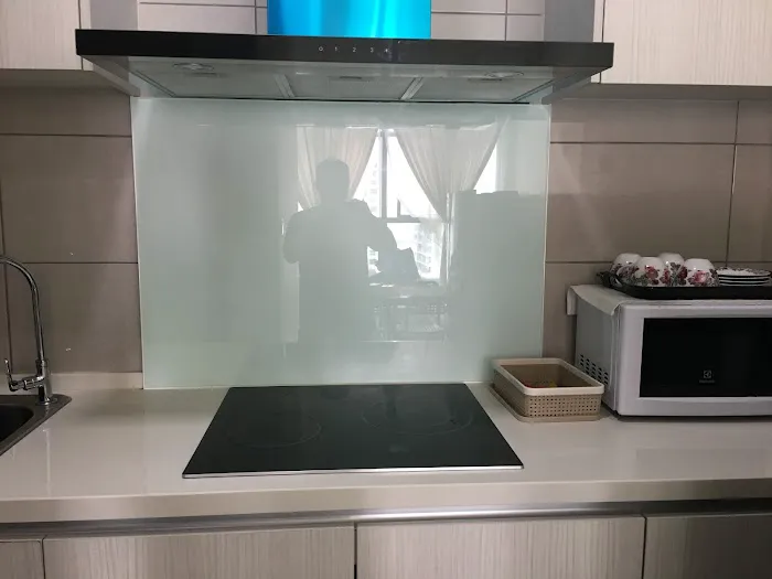 IOI Conezion Iman's Home Pool View Unit Picture 2