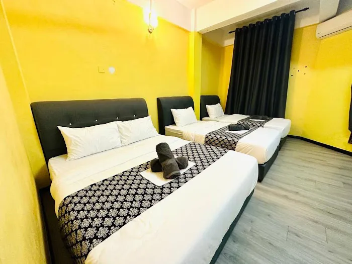Hotel and Homestay Four Friends Tanah Merah Picture 1