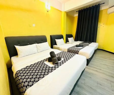 Hotel and Homestay Four Friends Tanah Merah