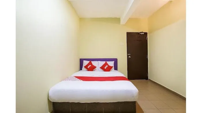 OYO 89585 Hotel Happy Inn Picture 1