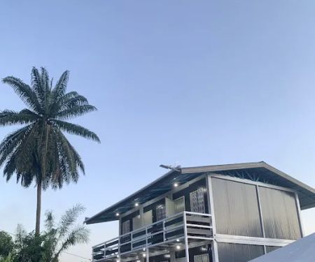 Farhani Cabin Stay